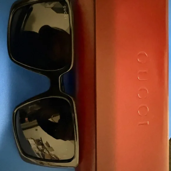 Gucci | Accessories | Gucci Black Sunglasses With Red Case 